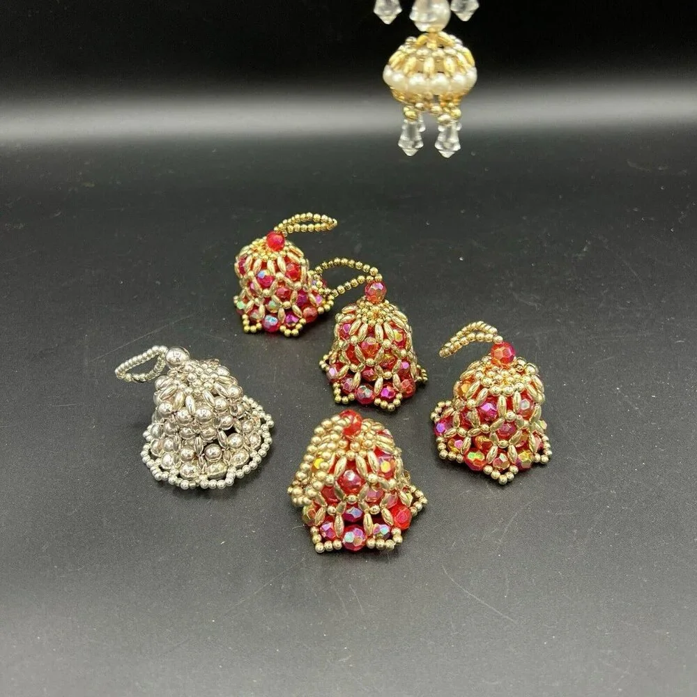 VTG Handmade Christmas Ornaments Bells Set of 7 Acrylic Beads Pink Silver Gold‎